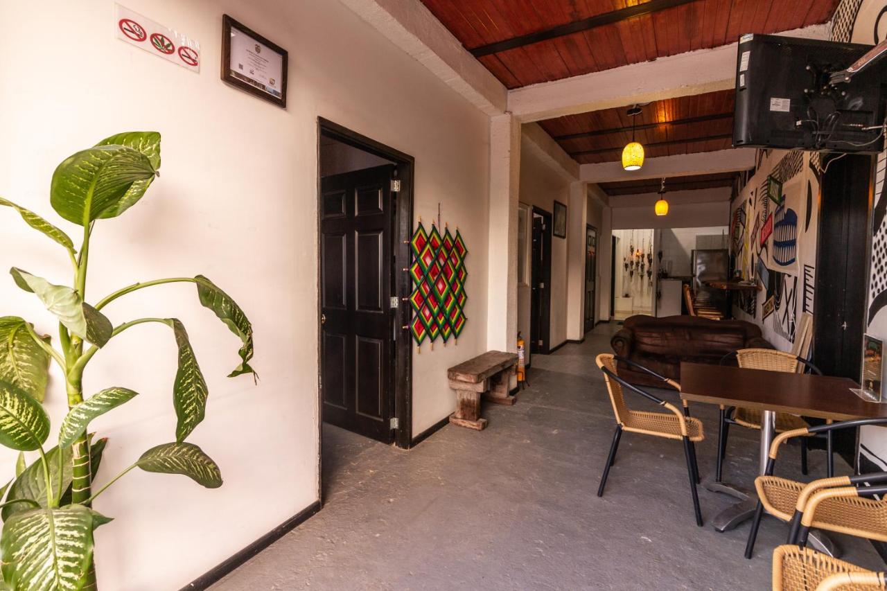 Hostal Real Hostelサレント エクステリア 写真