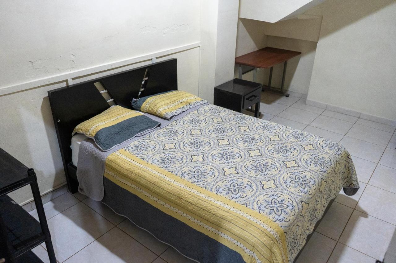 Hostal Real Hostelサレント エクステリア 写真